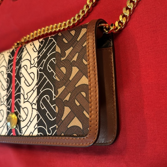 Burberry Logo Women's PVC
Leather Chain/Shoulder Wallet Brown,Multi... BF570741 - Picture 7 of 9